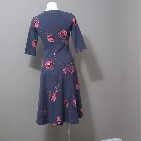 Tocca empire waist floral v-neck midi dress size 2 - Picture 7 of 11